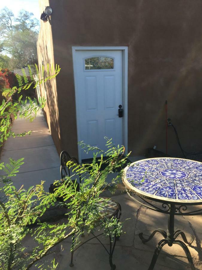 The Upper Room At Casa1022 Compound Albuquerque Exterior foto